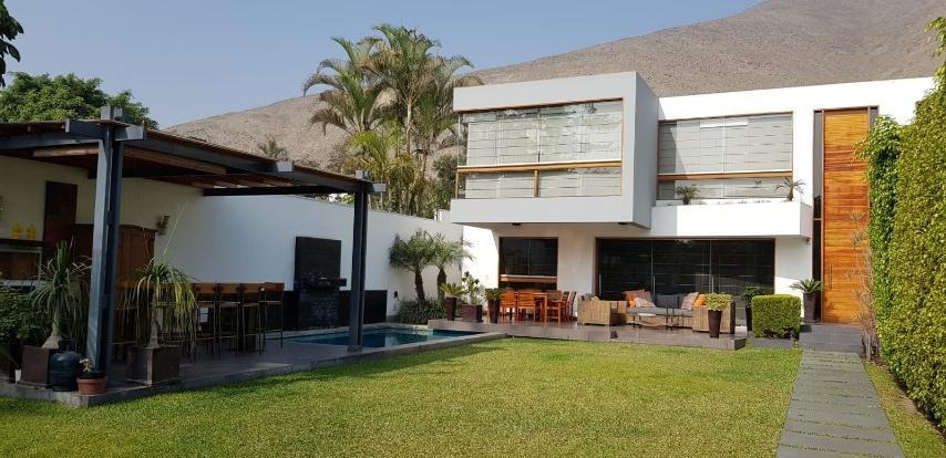 Venta Casa en Rinconada Del Lago S/ 2,802,000 - La Molina